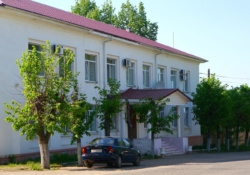 Здание администрации Максатихинского района Тверской области